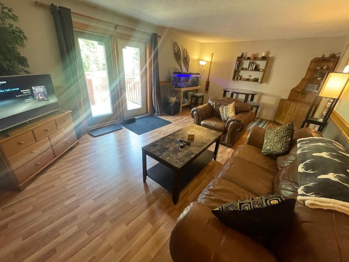Blaeberry Valley Vacation Rentals โกลเดน ภายนอก รูปภาพ